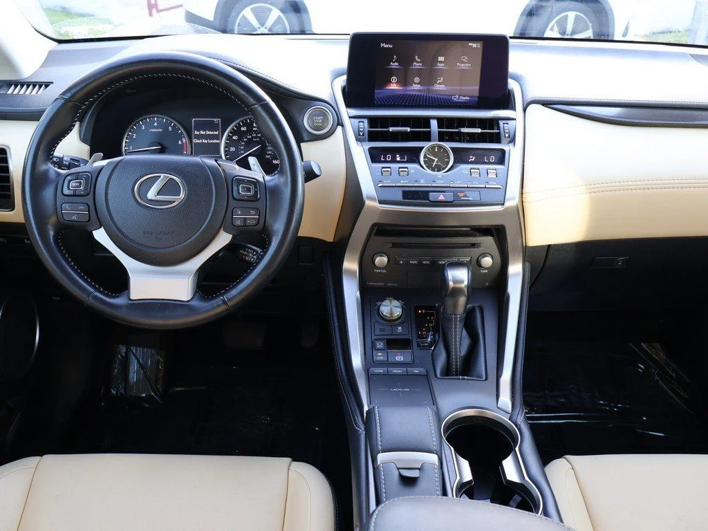 2021 Lexus NX 300 - Photo 39