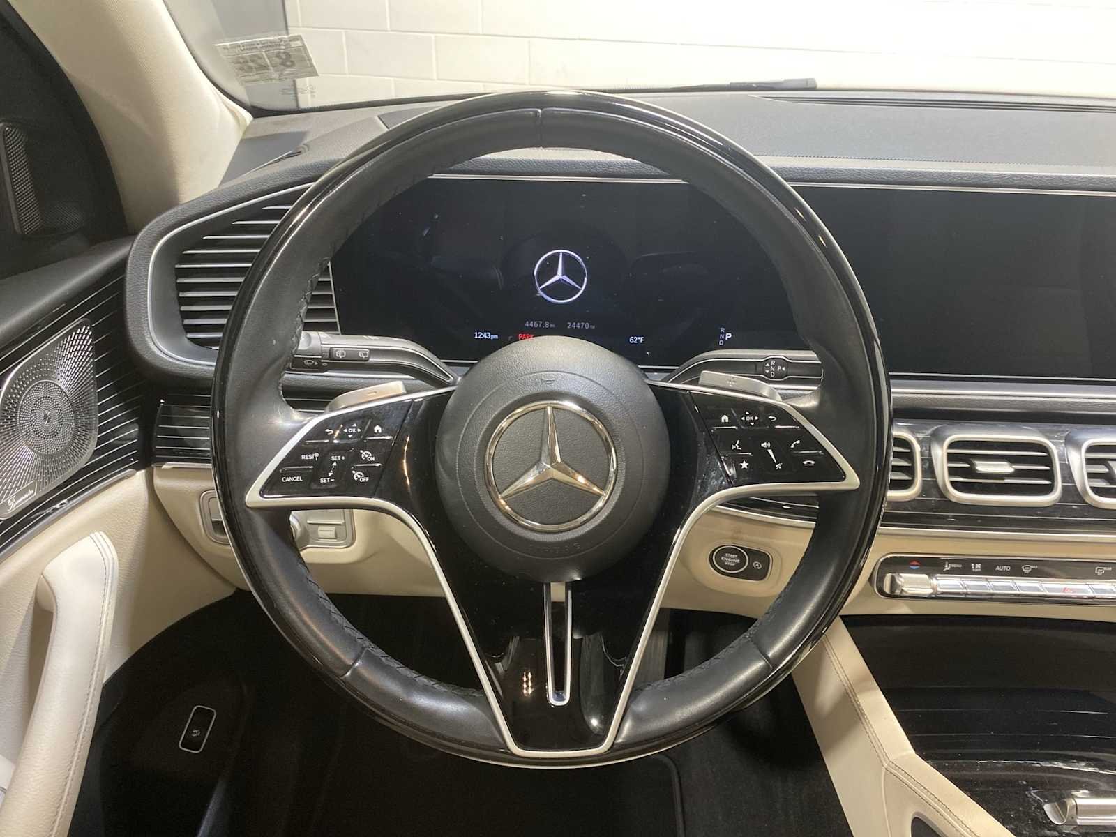 Used 2024 Obsidian Black Metallic Mercedes-Benz GLE 350 image 15