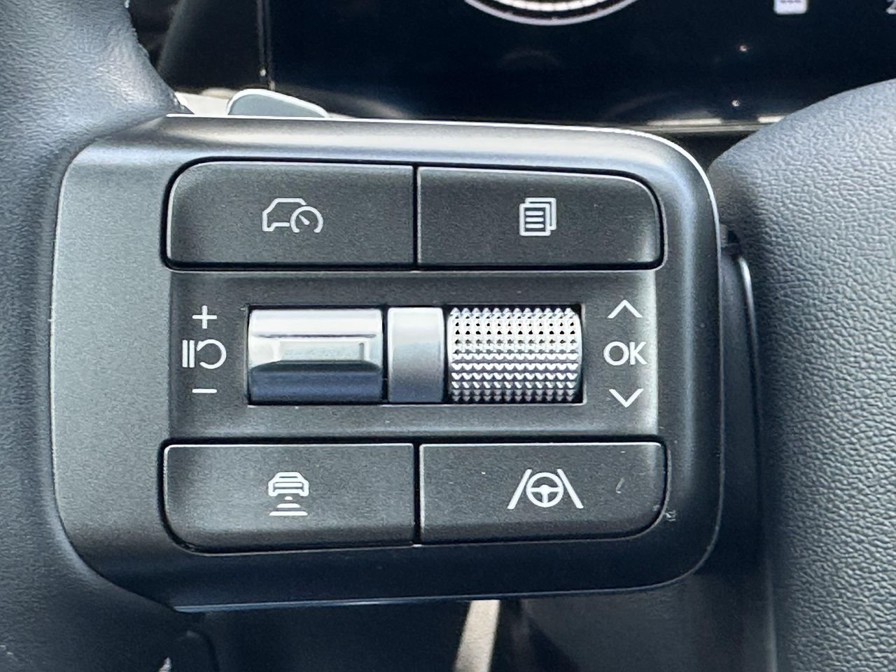 New 2026 Abyss Black Pearl Hyundai SE image 22