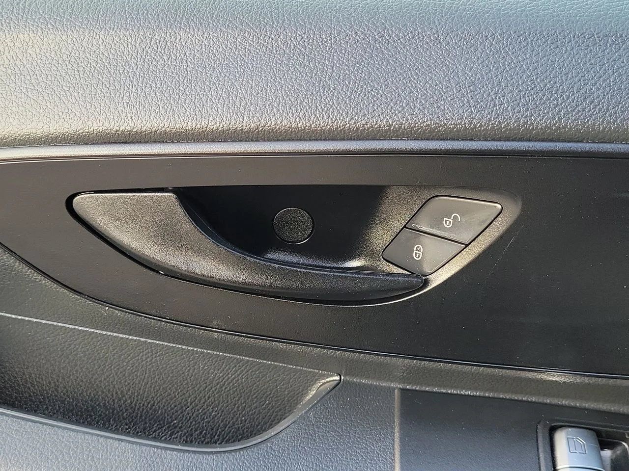 Used 2023 Black Mercedes-Benz Passenger image 21
