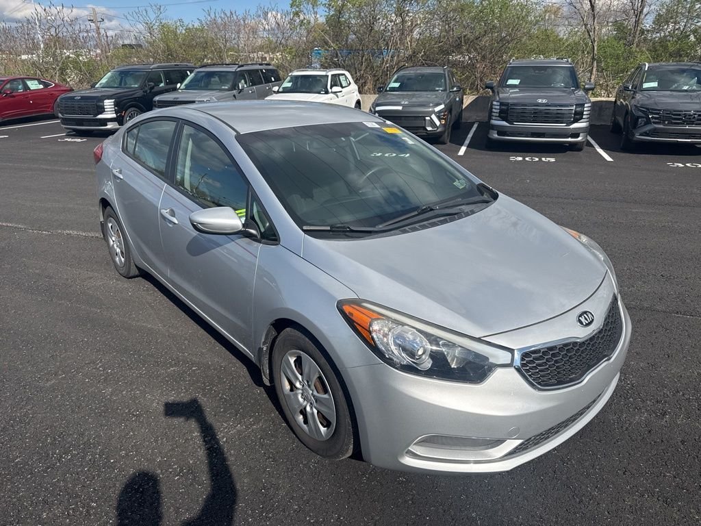 Used 2016 Kia Forte LX with VIN KNAFK4A66G5493546 for sale in Allentown, PA