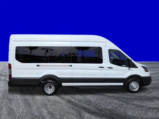 New 2026 Oxford White Ford Passenger Van XL image 3