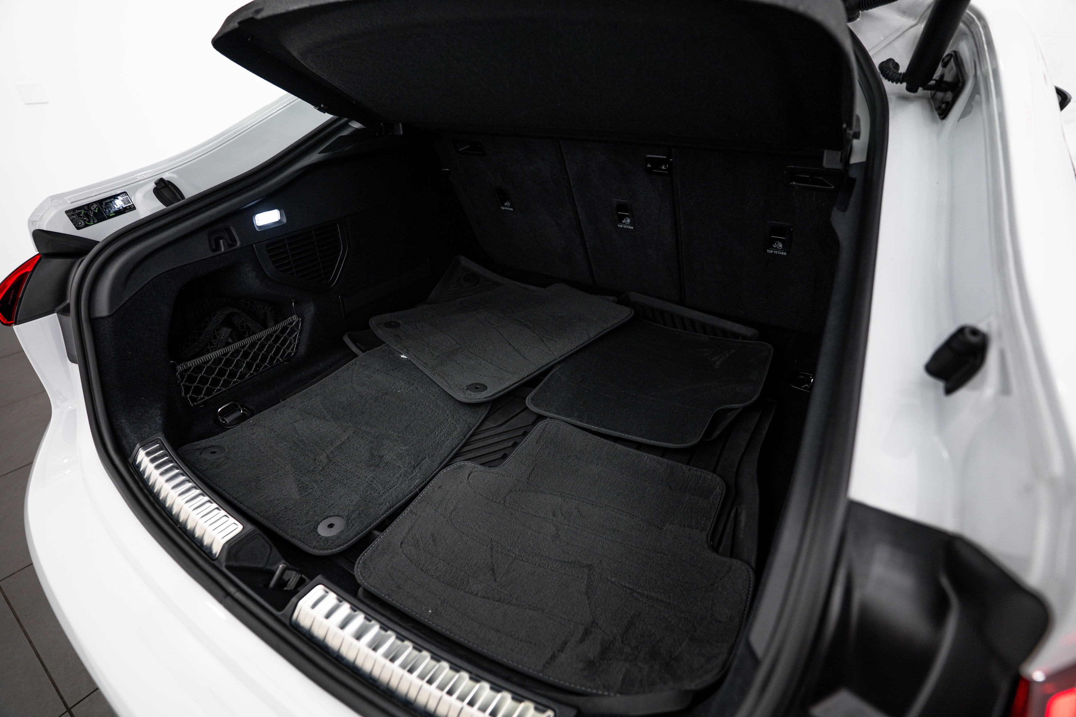 Used 2025 Glacier White Metallic Audi Premium Plus image 20