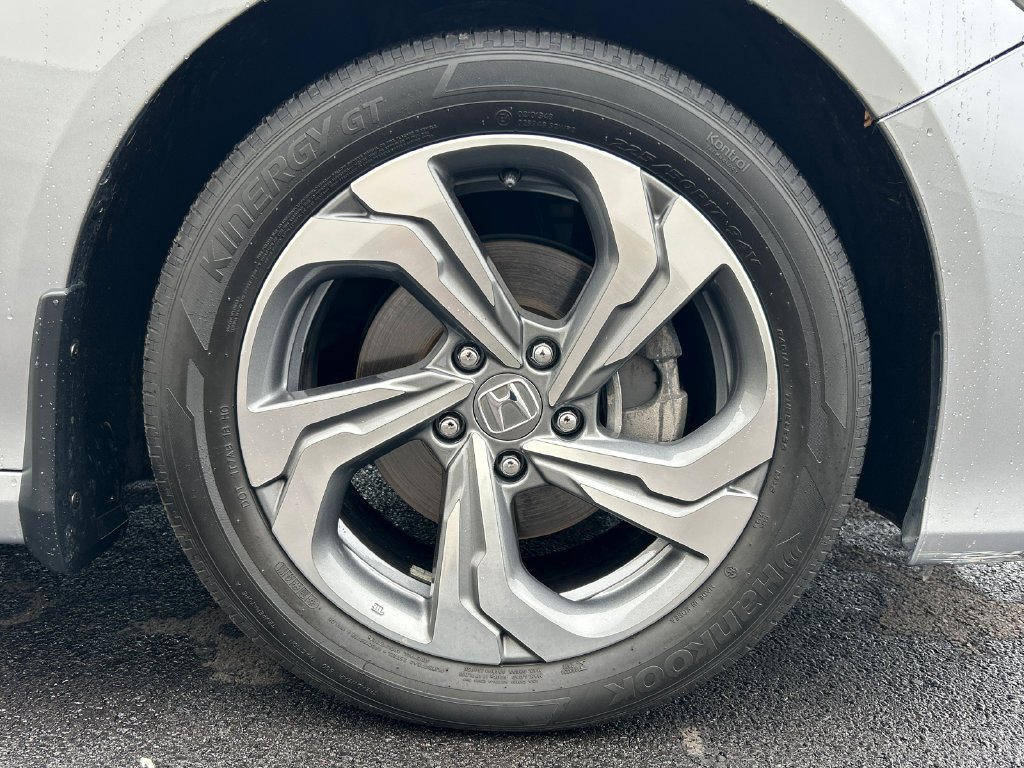Used 2019 Silver Honda EX image 34
