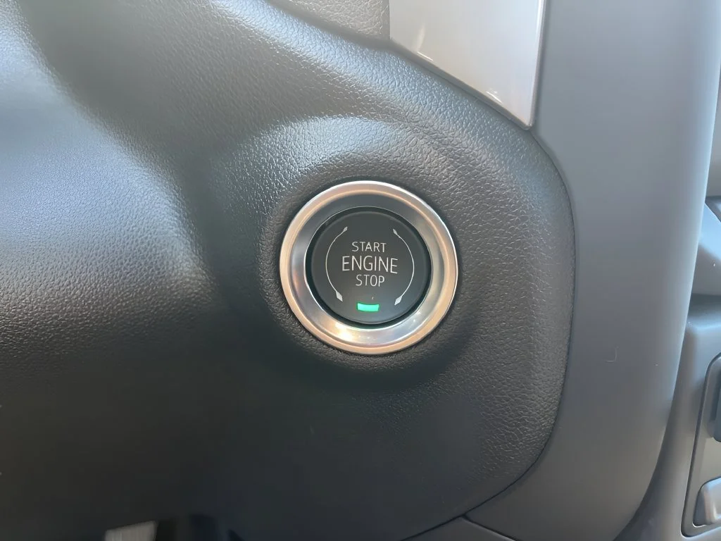 Used 2025 Summit White Chevrolet Custom image 21