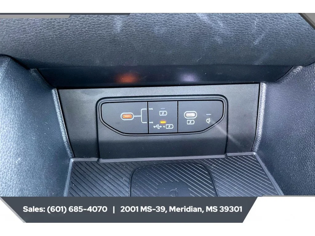 Used 2026 Wolf Gray Kia EX image 23