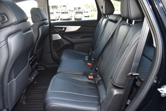 New 2026 Majestic Black Pearl Acura Technology Package image 11