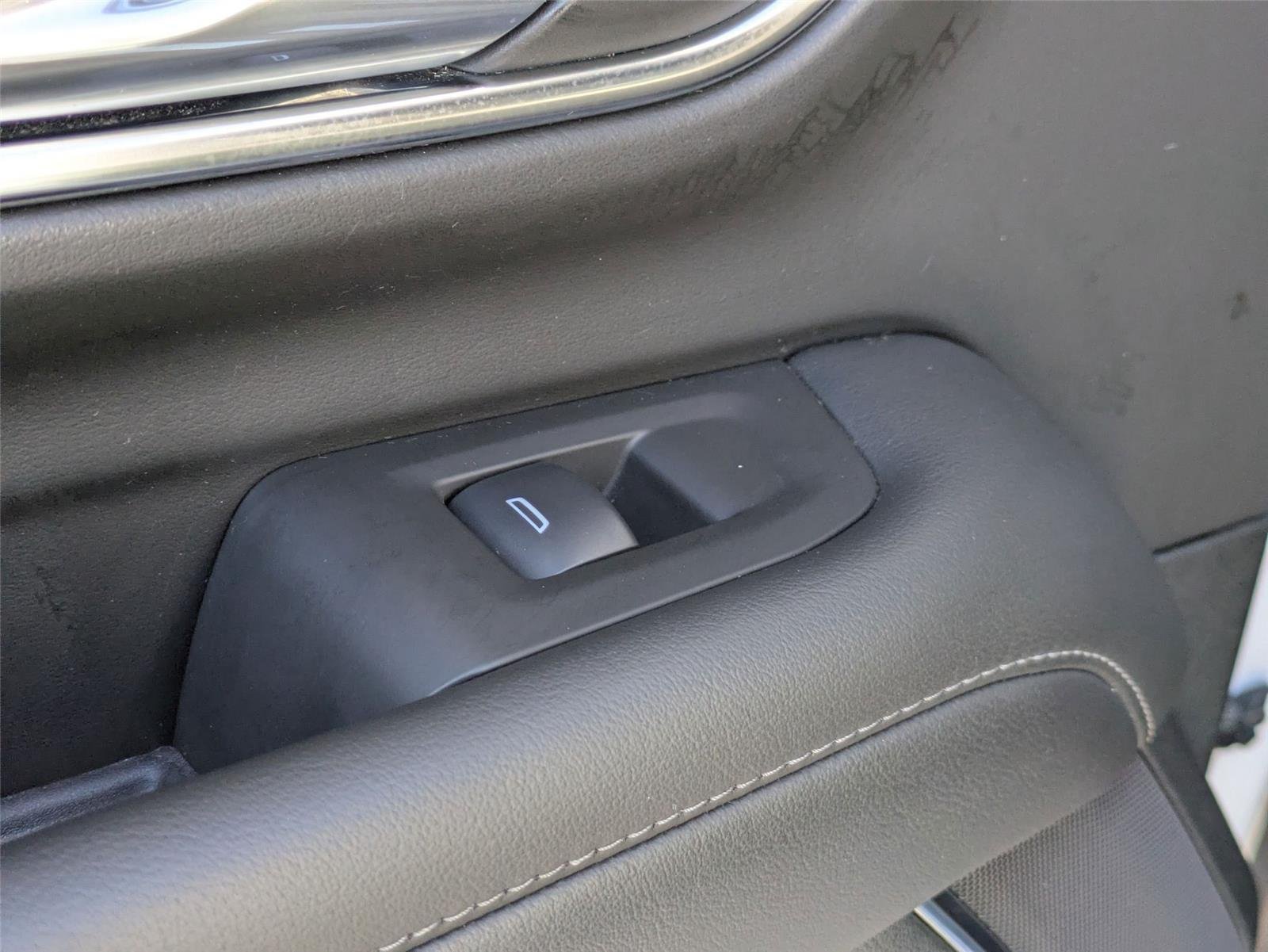 Used 2024 Summit White Chevrolet LT image 25