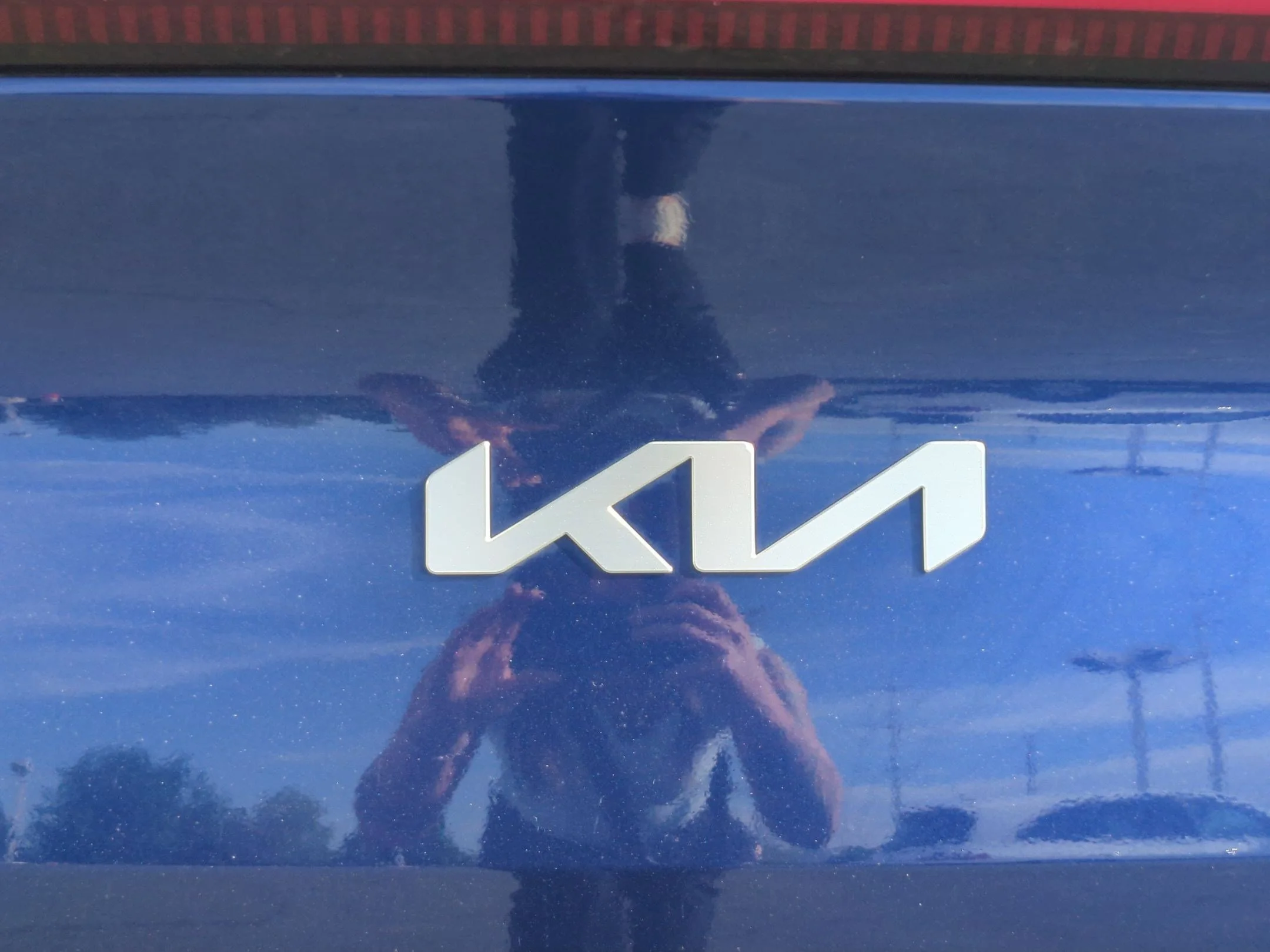 Used 2024 Yacht Blue Kia GT-Line image 13