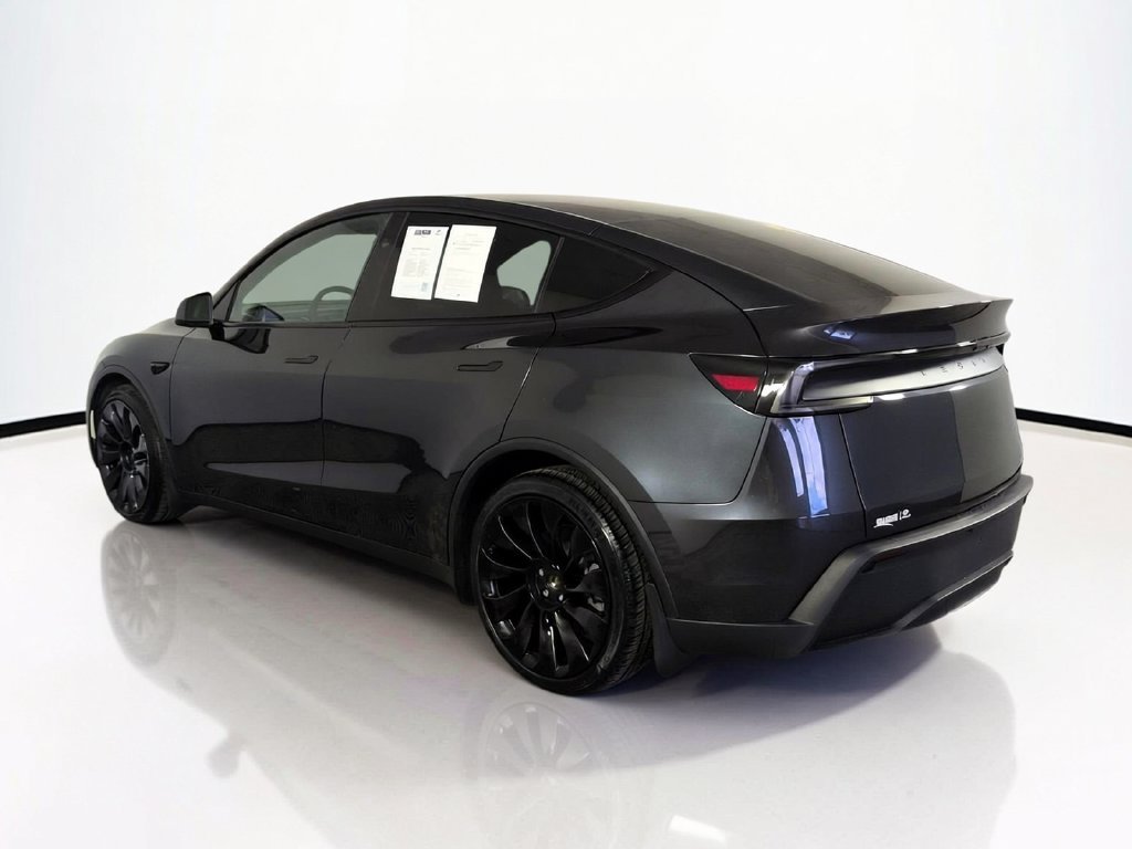 2026 Tesla Model Y Premium - Photo 9