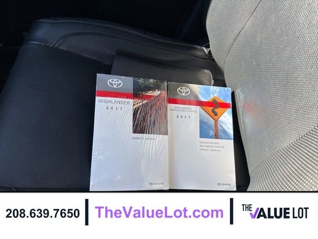 Used 2017  Toyota Limited Platinum image 31