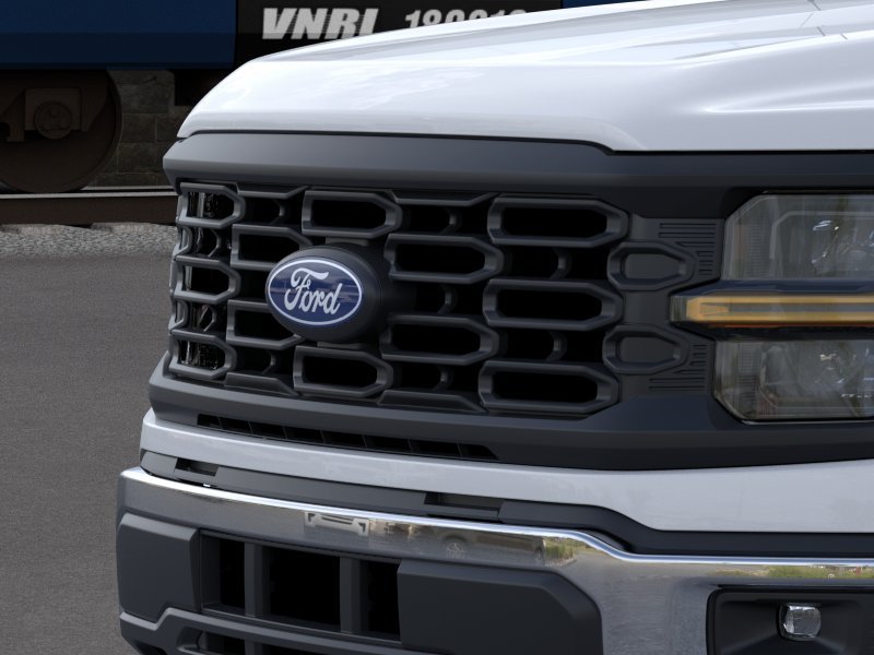 New 2026 Oxford White Ford XL image 17