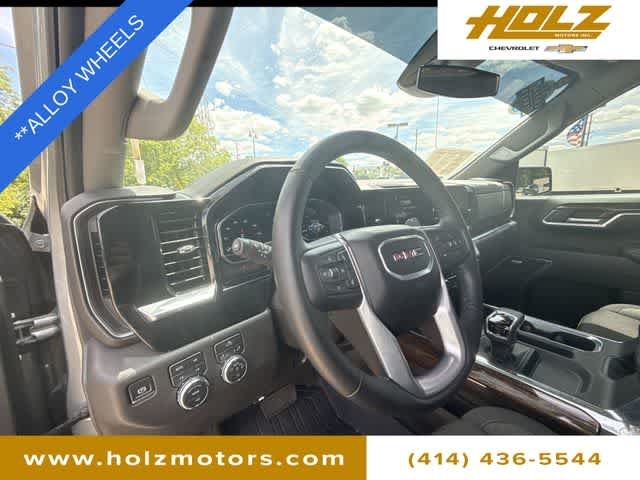 Certified Used 2025 Sterling Metallic GMC Elevation image 11