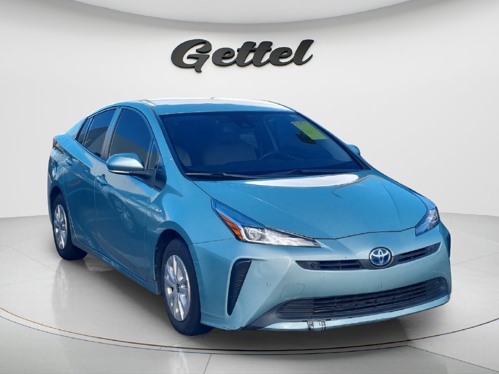 Used 2022 Beige Toyota LE image 3