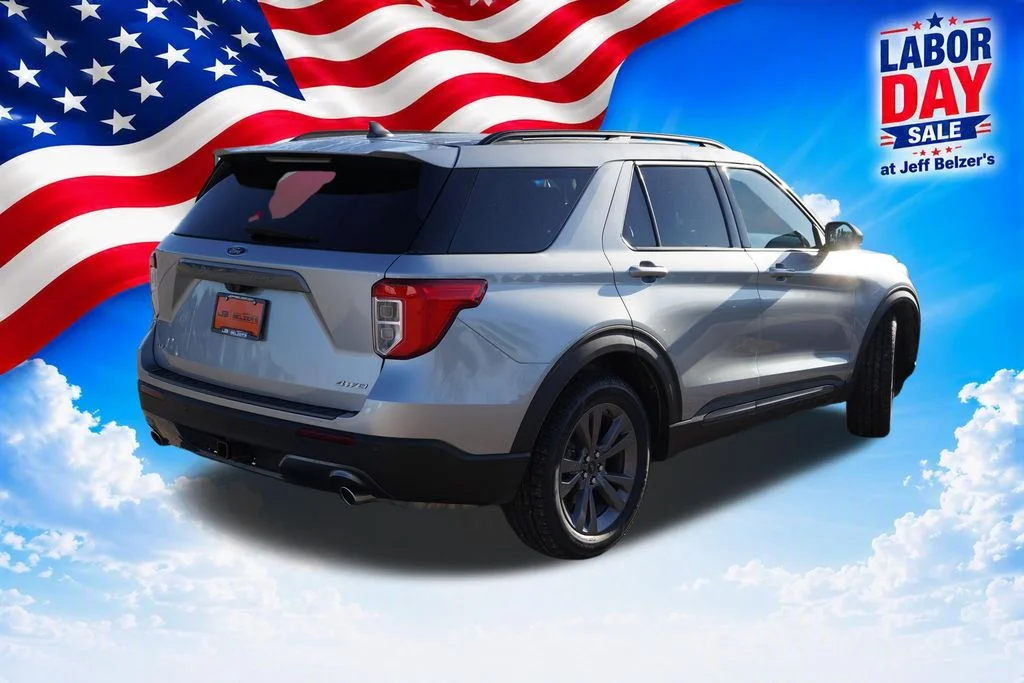 Certified Used 2023 Iconic Silver Metallic Ford XLT image 5