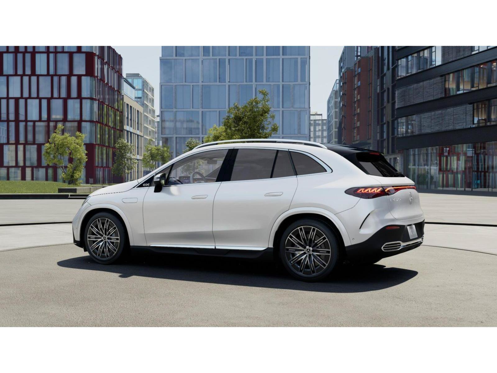 New 2027 MANUFAKTUR Moonlight White Metallic Mercedes-Benz EQE 320+ image 31