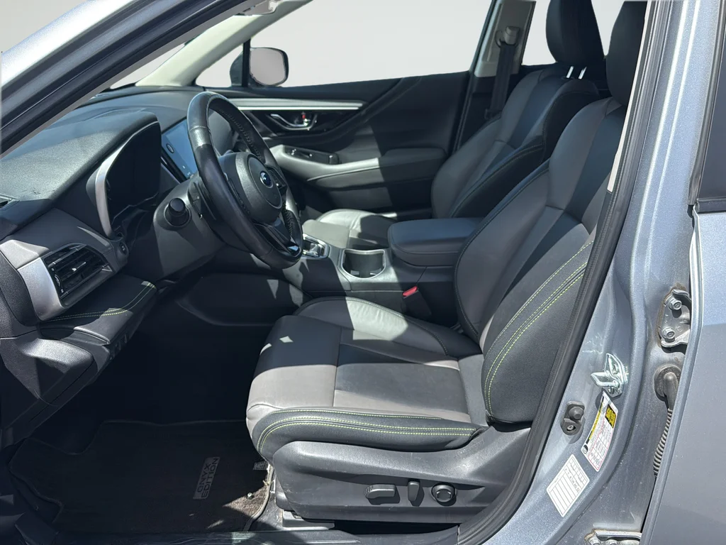 Used 2025 Silver Subaru Onyx Edition image 10