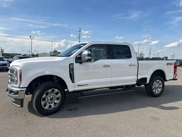 New 2026 Star White Metallic Tri-Coat Ford F-250® Lariat® image 27