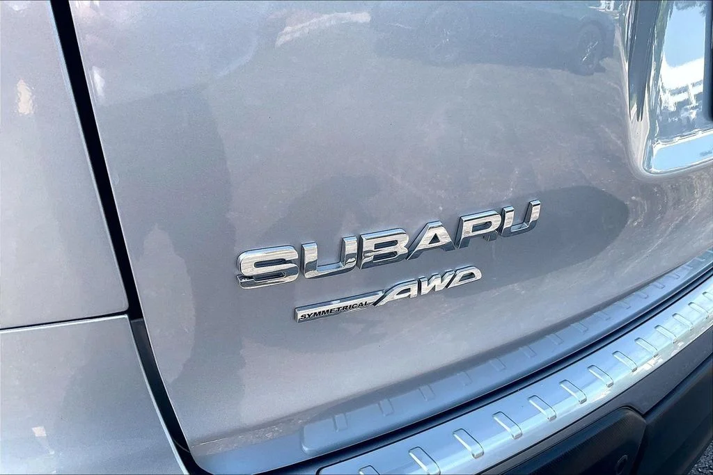 Certified Used 2023 Silver Subaru Limited image 36