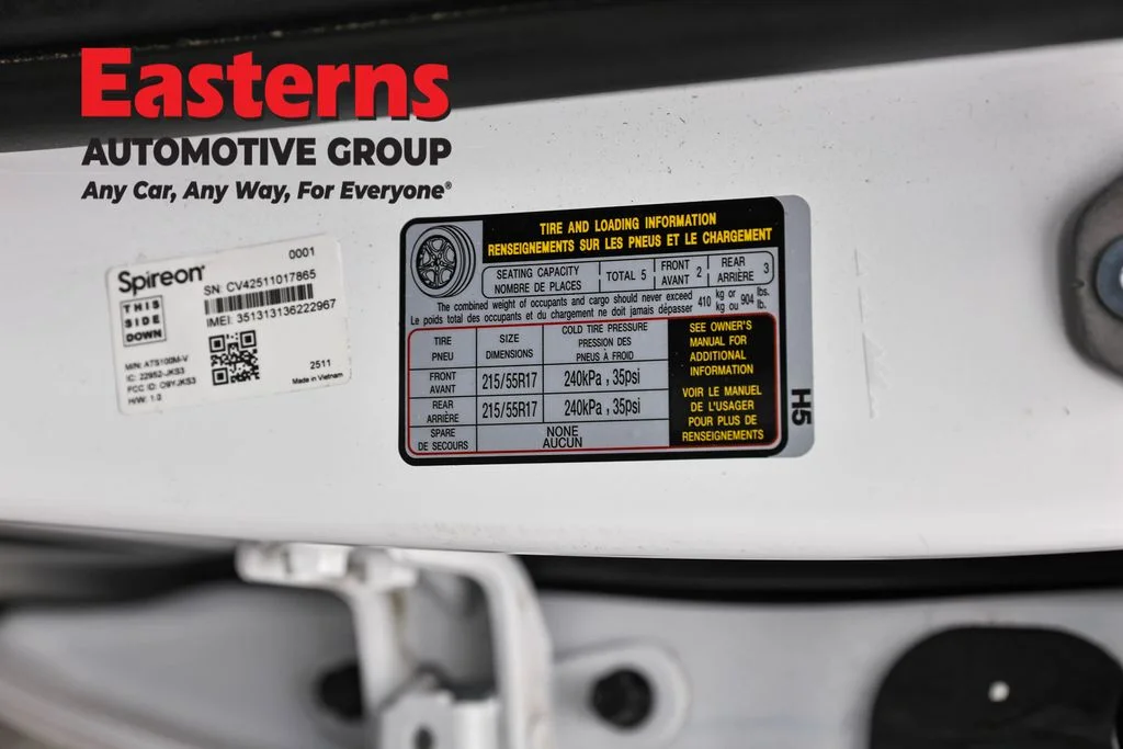 Used 2025 White Hyundai SEL image 34