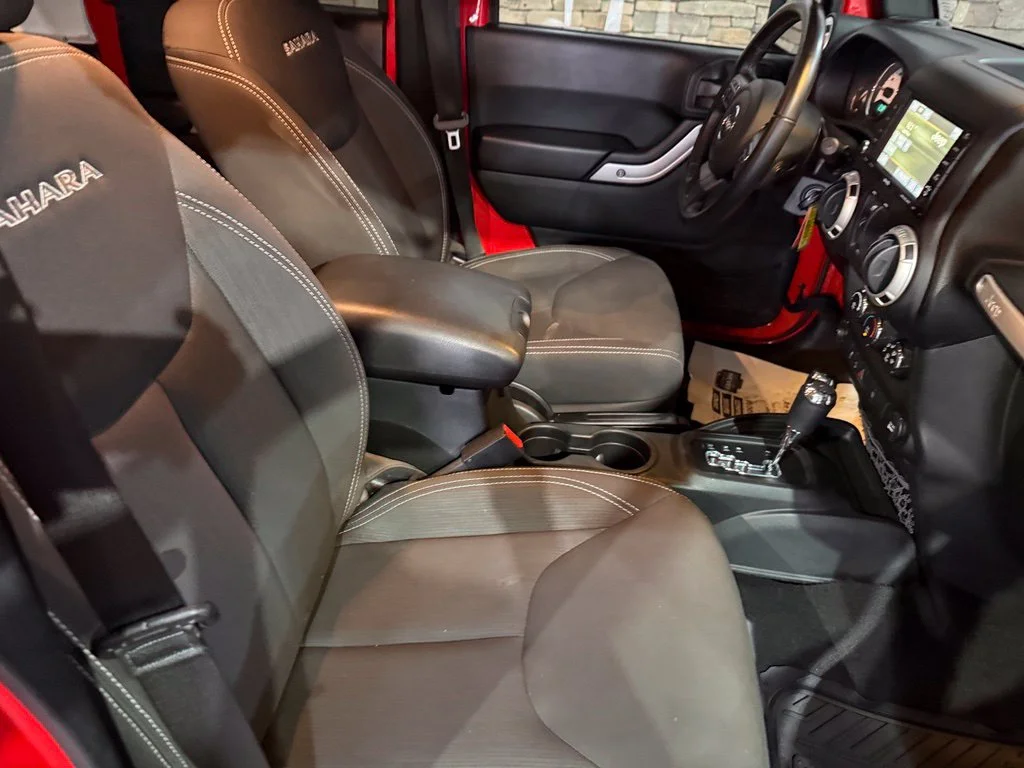 Used 2018 Firecracker Red Clearcoat Jeep Unlimited Sahara image 25