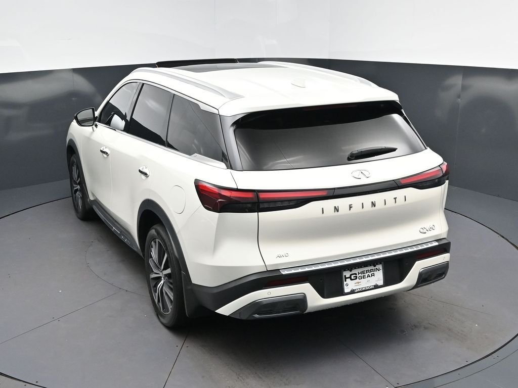 Certified Used 2023 White INFINITI Sensory image 35