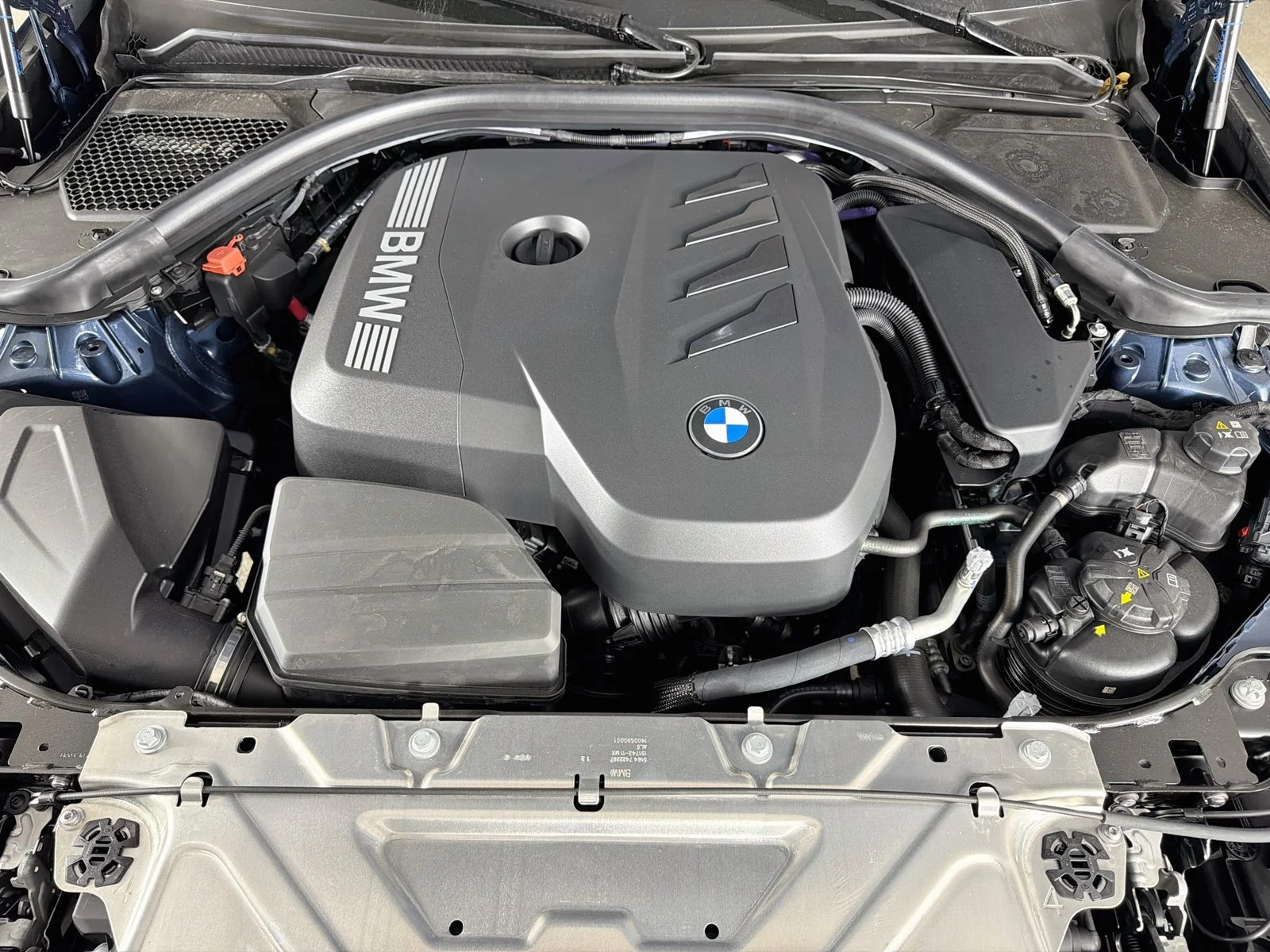 New 2026 Arctic Race Blue Metallic BMW 330i xDrive image 31