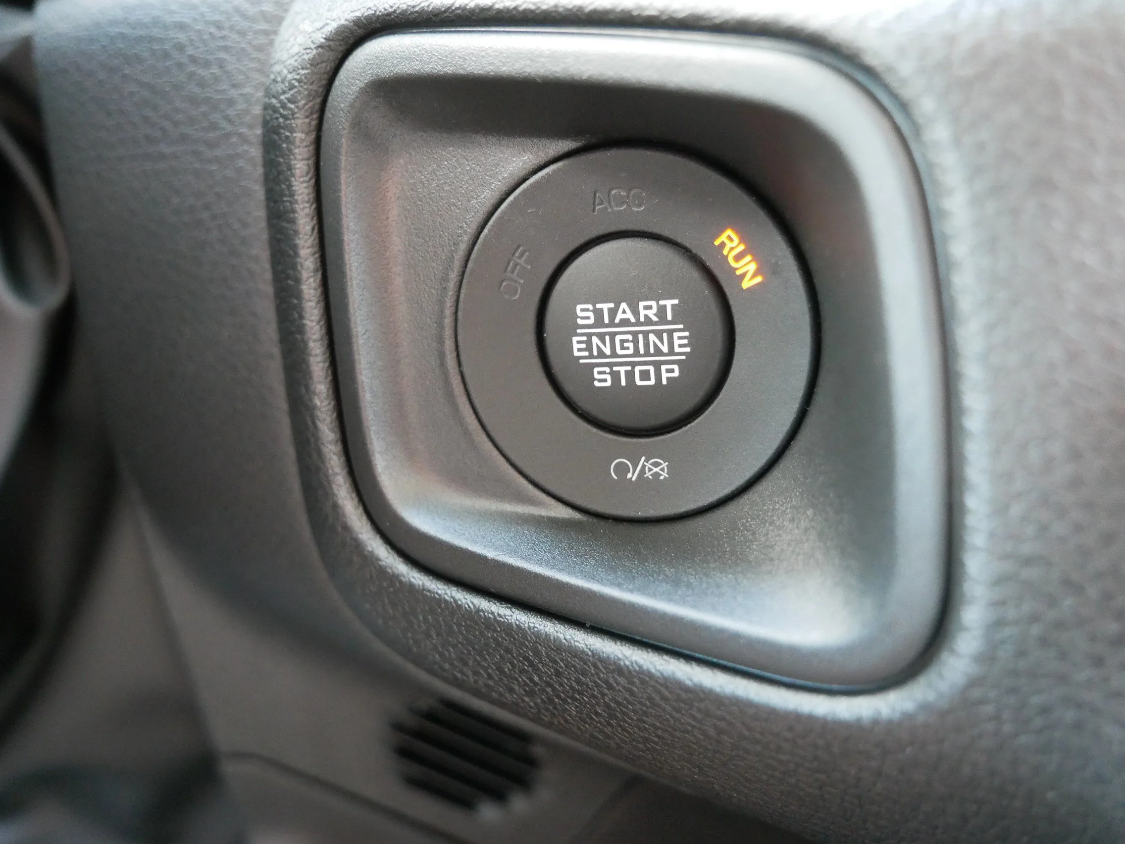 New 2026 Bright White Clearcoat Jeep  image 17