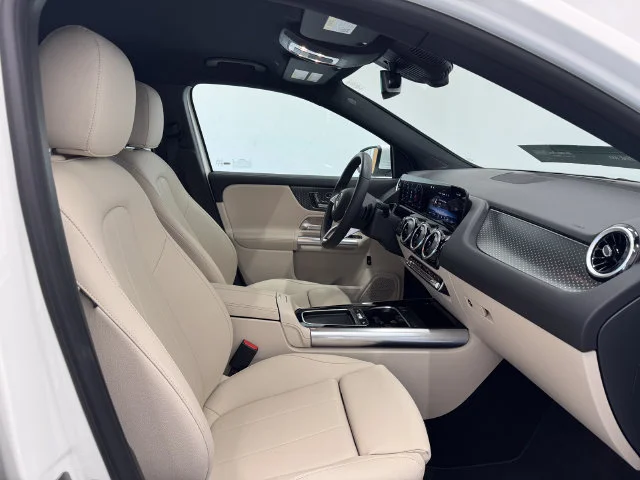 Certified Used 2026 Polar White Mercedes-Benz GLA 250 image 17