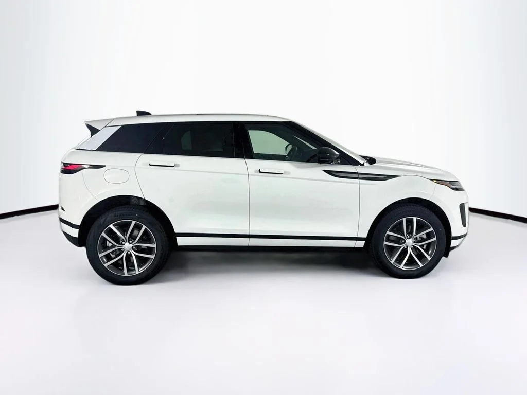 Used 2026 White Land Rover Core S image 4