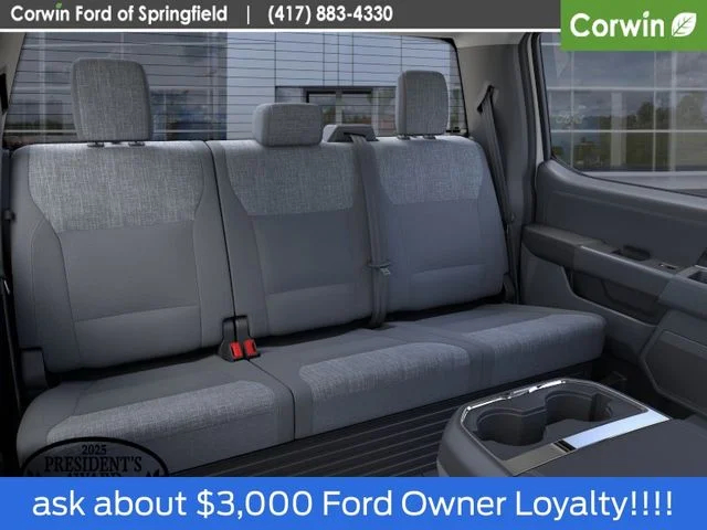 New 2026 Oxford White Ford F-250® XLT image 15