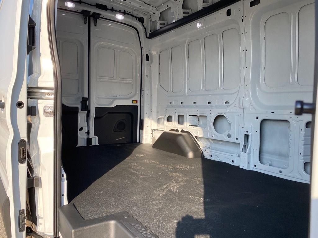 2025 Ford Transit Van Base - Photo 11