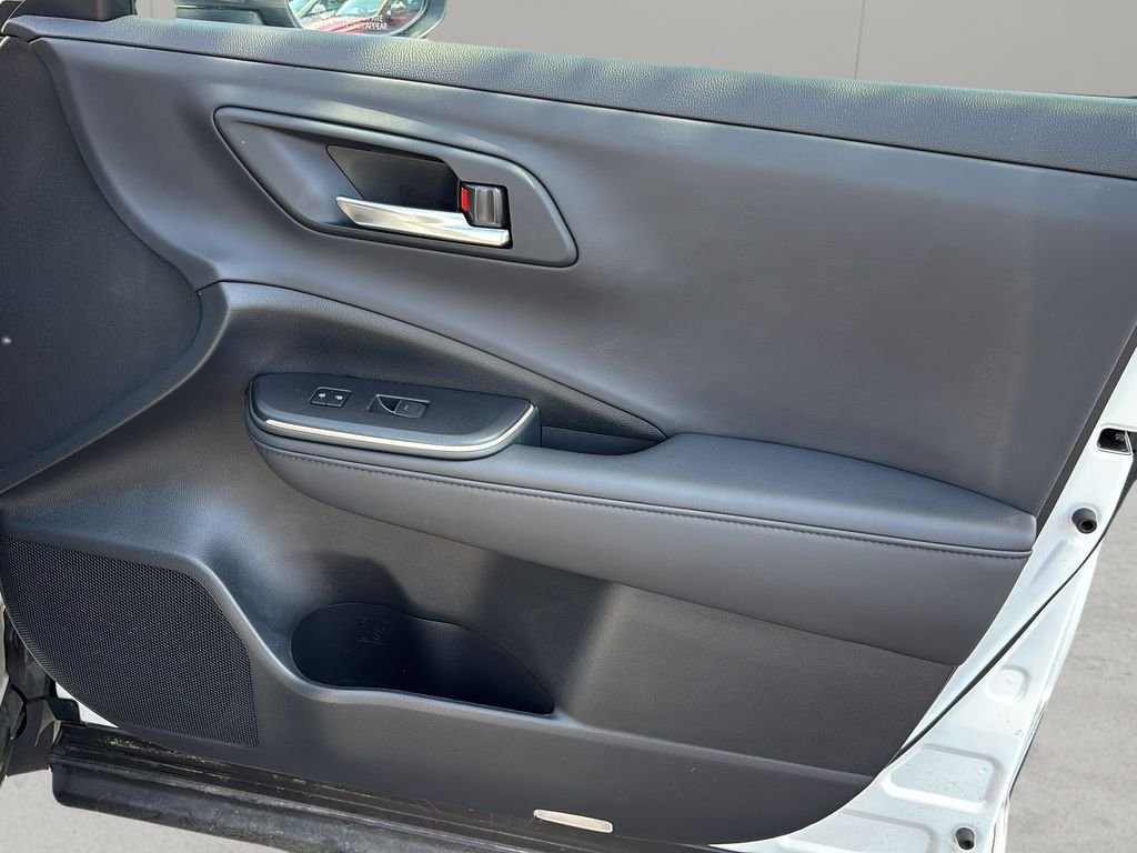 2023 Toyota Crown XLE - Photo 37