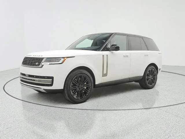 2026 Land Rover Range Rover P530 SE SWB