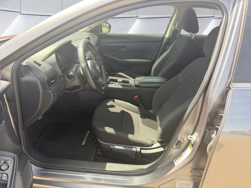 Used 2025 Gray Nissan S image 7