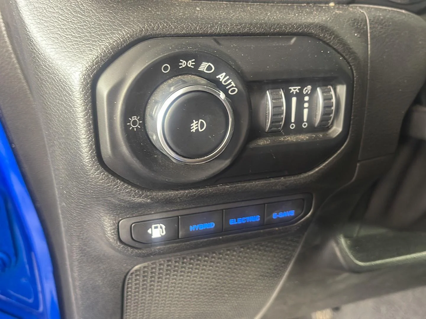 Used 2021 Hydro Blue Pearlcoat Jeep Unlimited Rubicon image 14