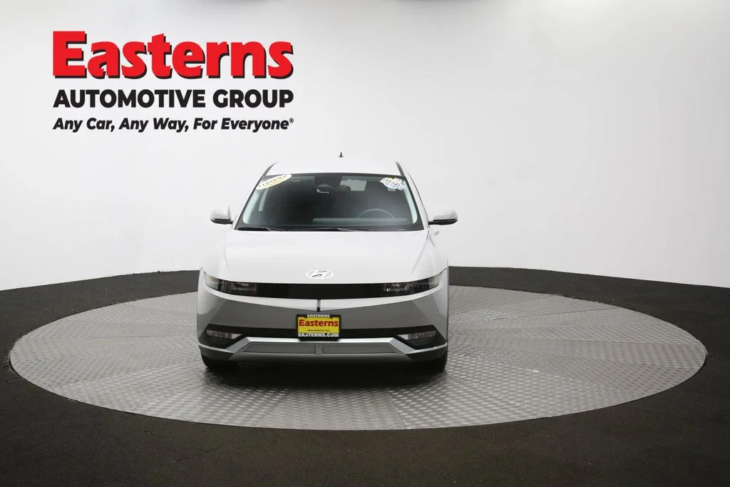Used 2023 Gray Hyundai SE image 49