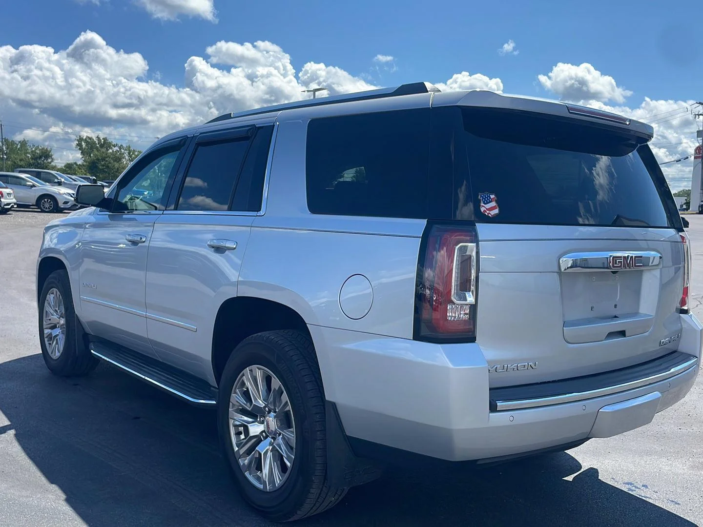 Used 2019 Quicksilver Metallic GMC Denali image 10