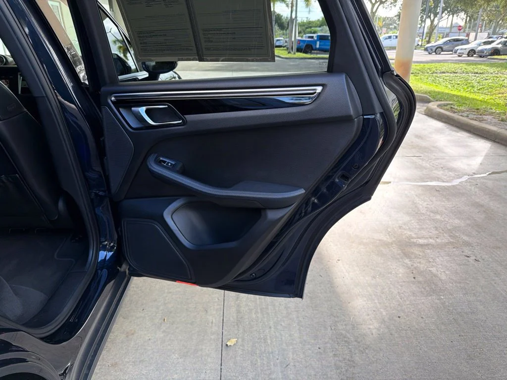 Used 2019 Black Porsche Base image 32