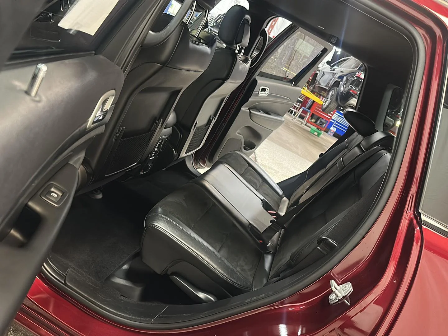 Used 2020 Velvet Red Pearlcoat Jeep Altitude image 30
