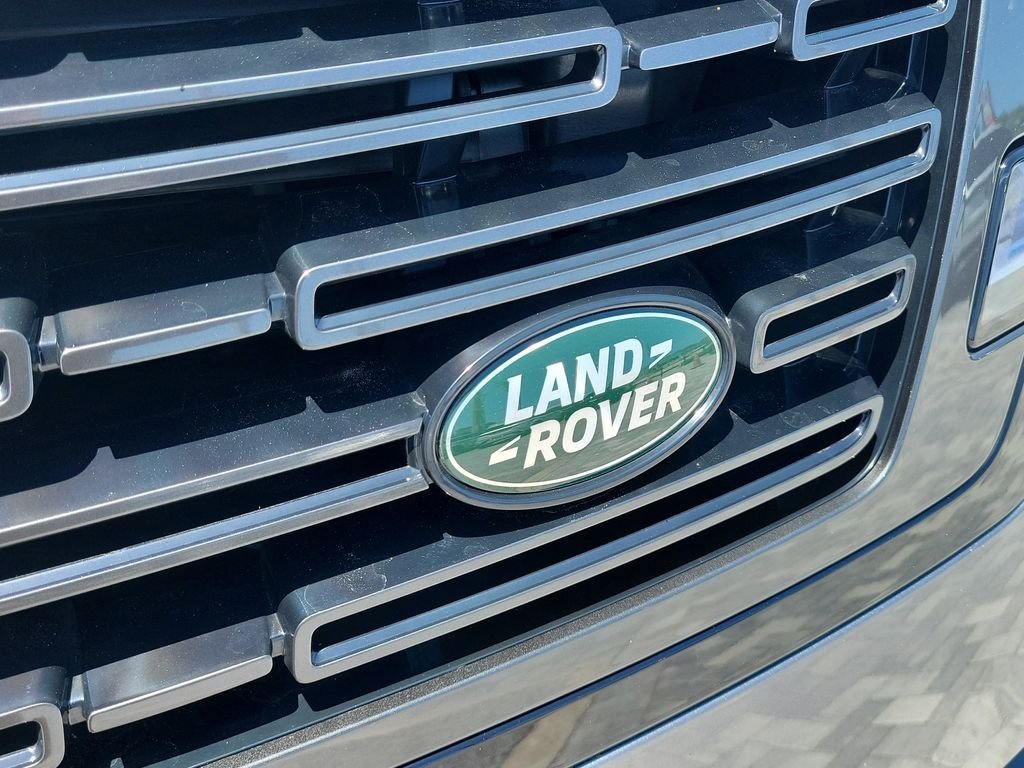 New 2026 Eiger Grey LAND ROVER SE image 10