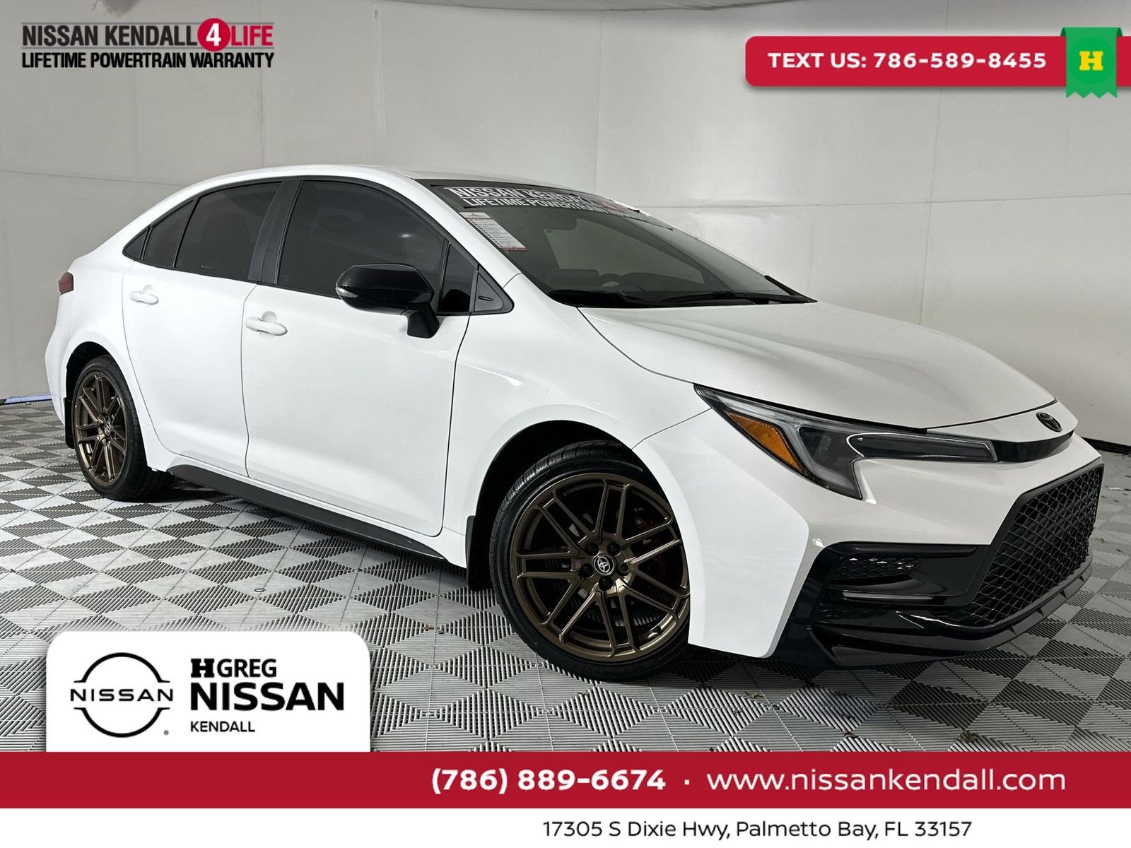 Used 2024 White Toyota SE Nightshade image 1