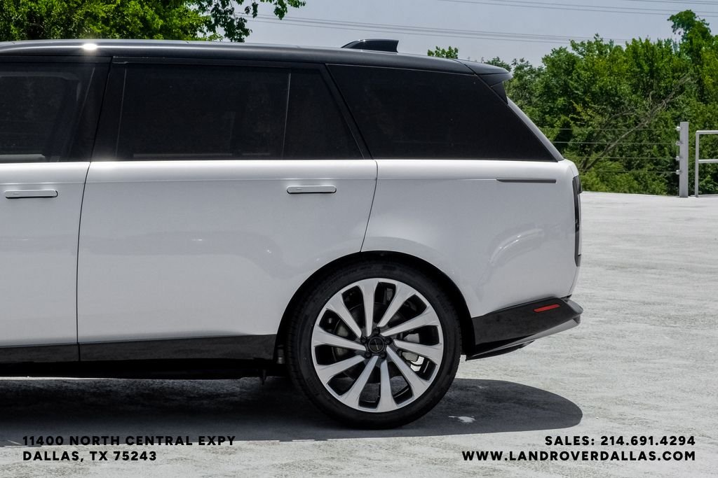 2026 Land Rover Range Rover SE - Photo 11