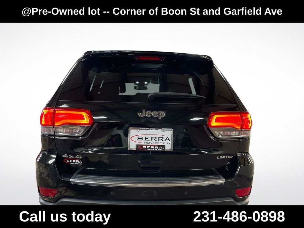 Used 2015 Green Jeep Limited image 4