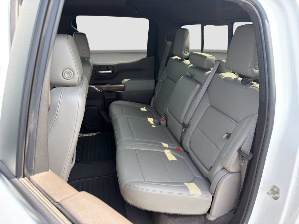 Used 2020 SUMMIT WHITE Chevrolet RST image 13