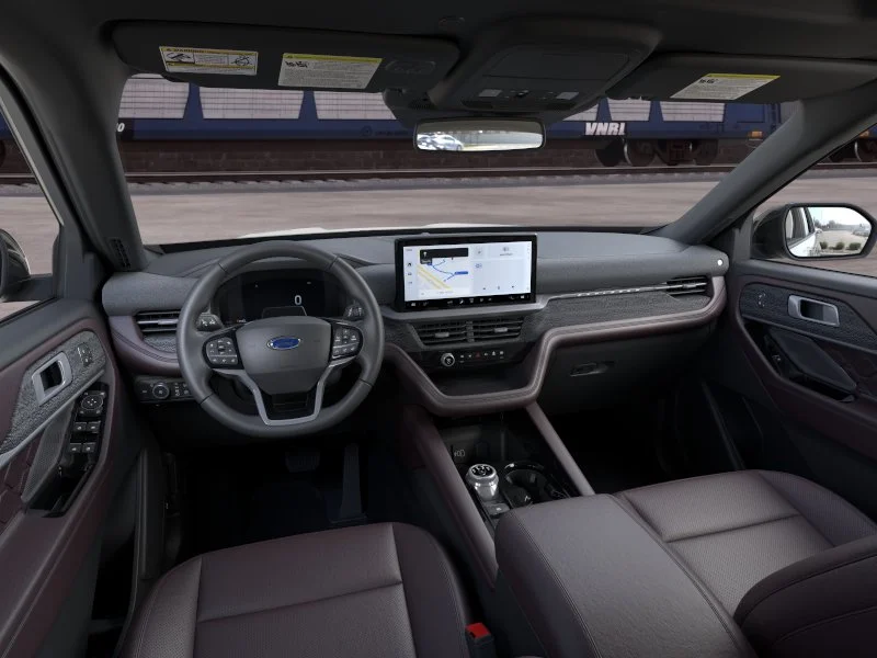 New 2026 Star White Metallic Tri-Coat Ford Platinum™ image 9