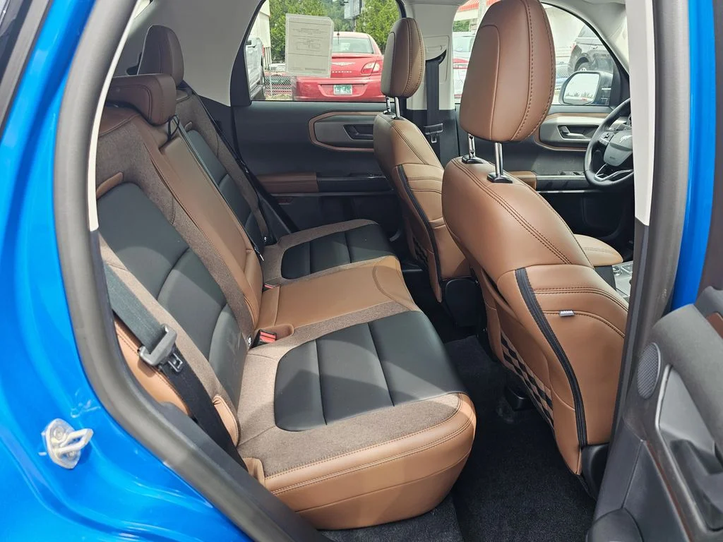 New 2025 Velocity Blue Metallic Ford Outer Banks® image 12
