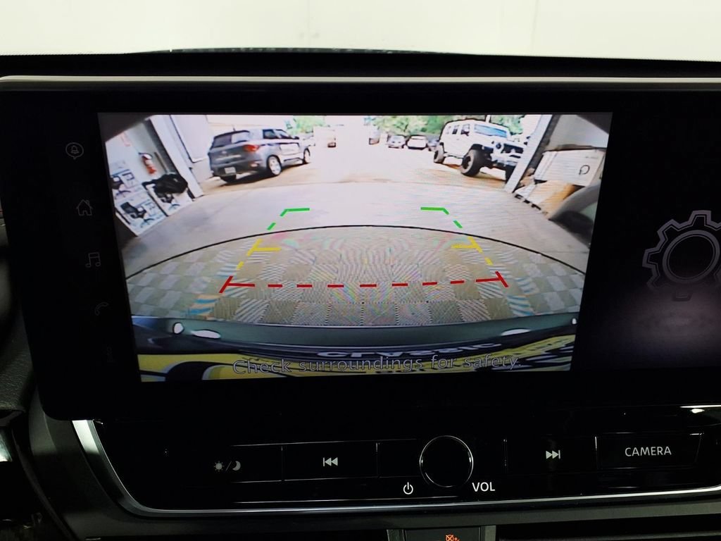 Used 2025 Gun Metallic Nissan SR image 14