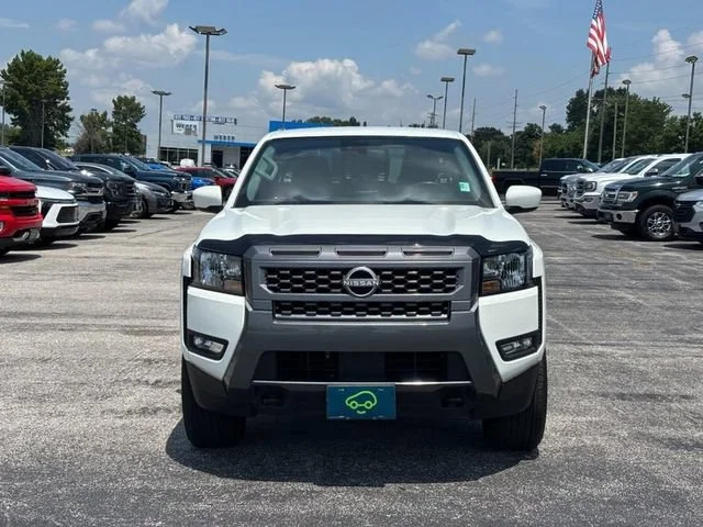 Used 2025 White Nissan Crew Cab SV 4x4 image 8