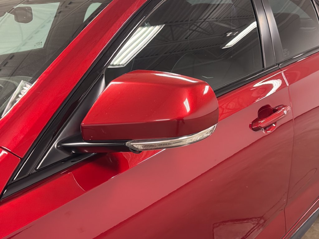 Used 2021 Red Cadillac Sport image 10
